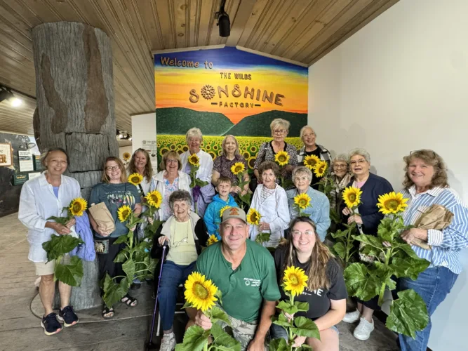Club visits Sonshine Factory